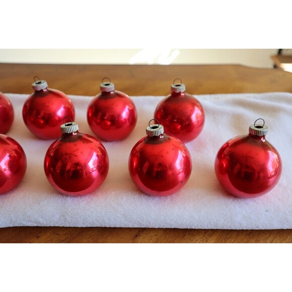 Lot Christmas Shiny Brite 22x Plain Red Silver Glass Ornament Ball USA Made 2.5" - Picture 10 of 14